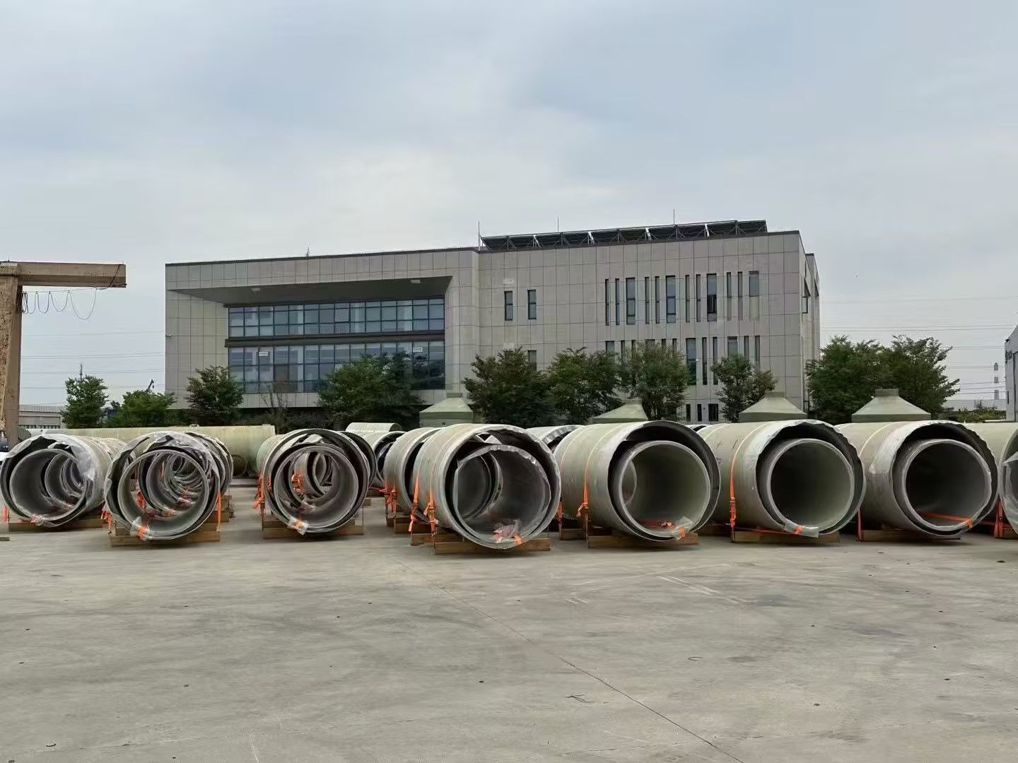 FRP Pipe Advantages: Why Fiberglass Reinforced Plastic Pipes Are Ideal for Industrial Applications